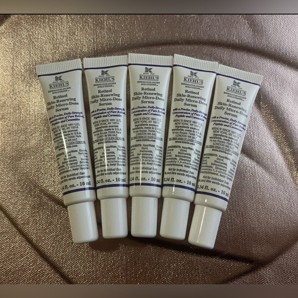 5 PCS Kiehls BACK TO SERUMS & TREATMENTS
Micro-Dose Anti-Aging Retinol Serum